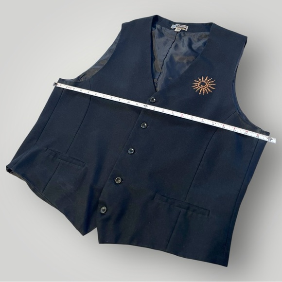 Edwards Signature Black Vest - Picture 12 of 16